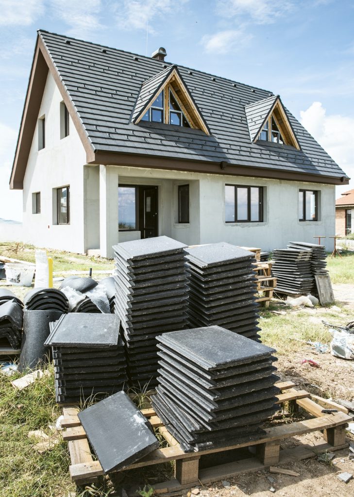 Couverture prête pour installation sur un toit